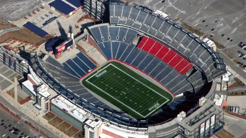 意甲豪门争抢！马奎尔合同临期，曼联紧急寻替身，三强队虎视眈眈！